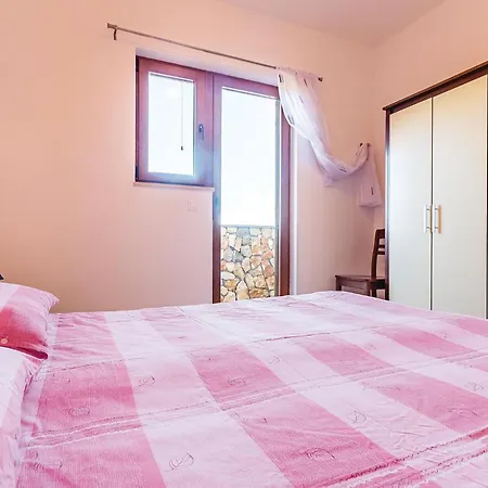 Lovely In With House Sea View