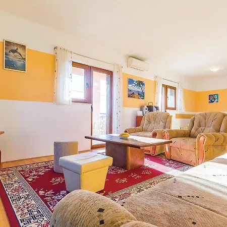 Lovely In With House Sea View Krnica